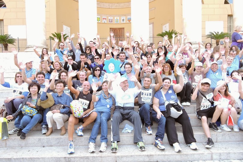 FOTO DI GRUPPO CON IL PROF GAETANO THIENE