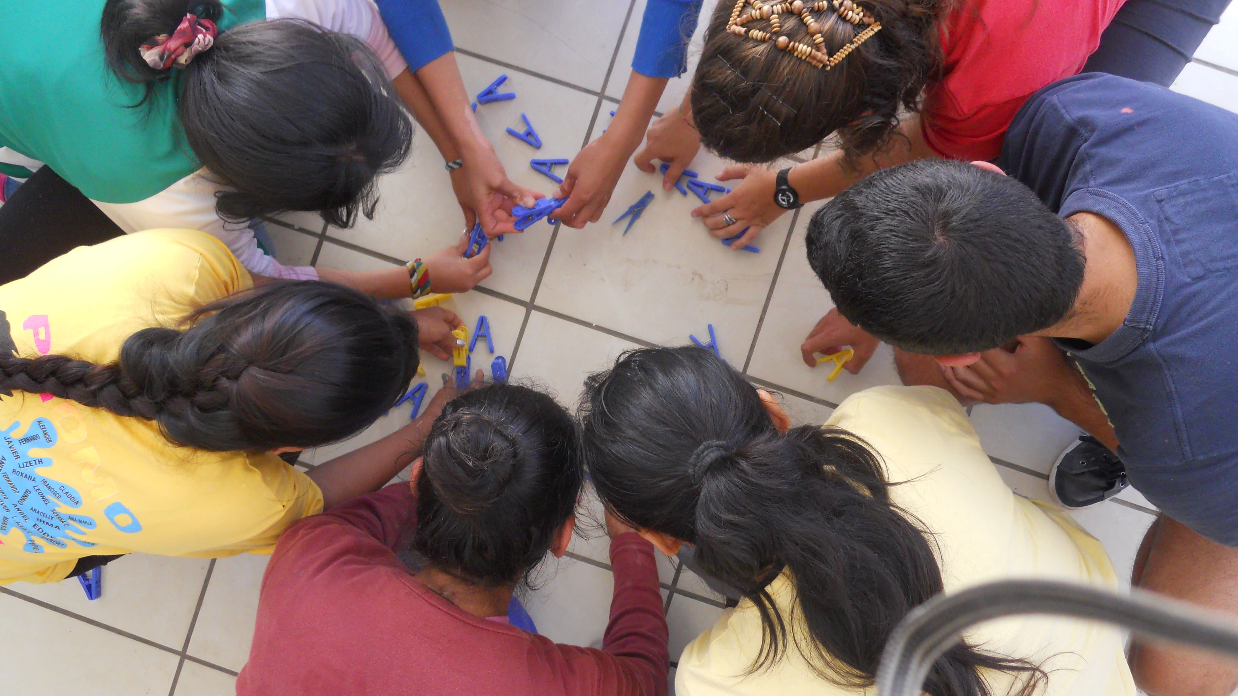 Adottiamo una ragazza universitaria!-Aiuti Terzo Mondo