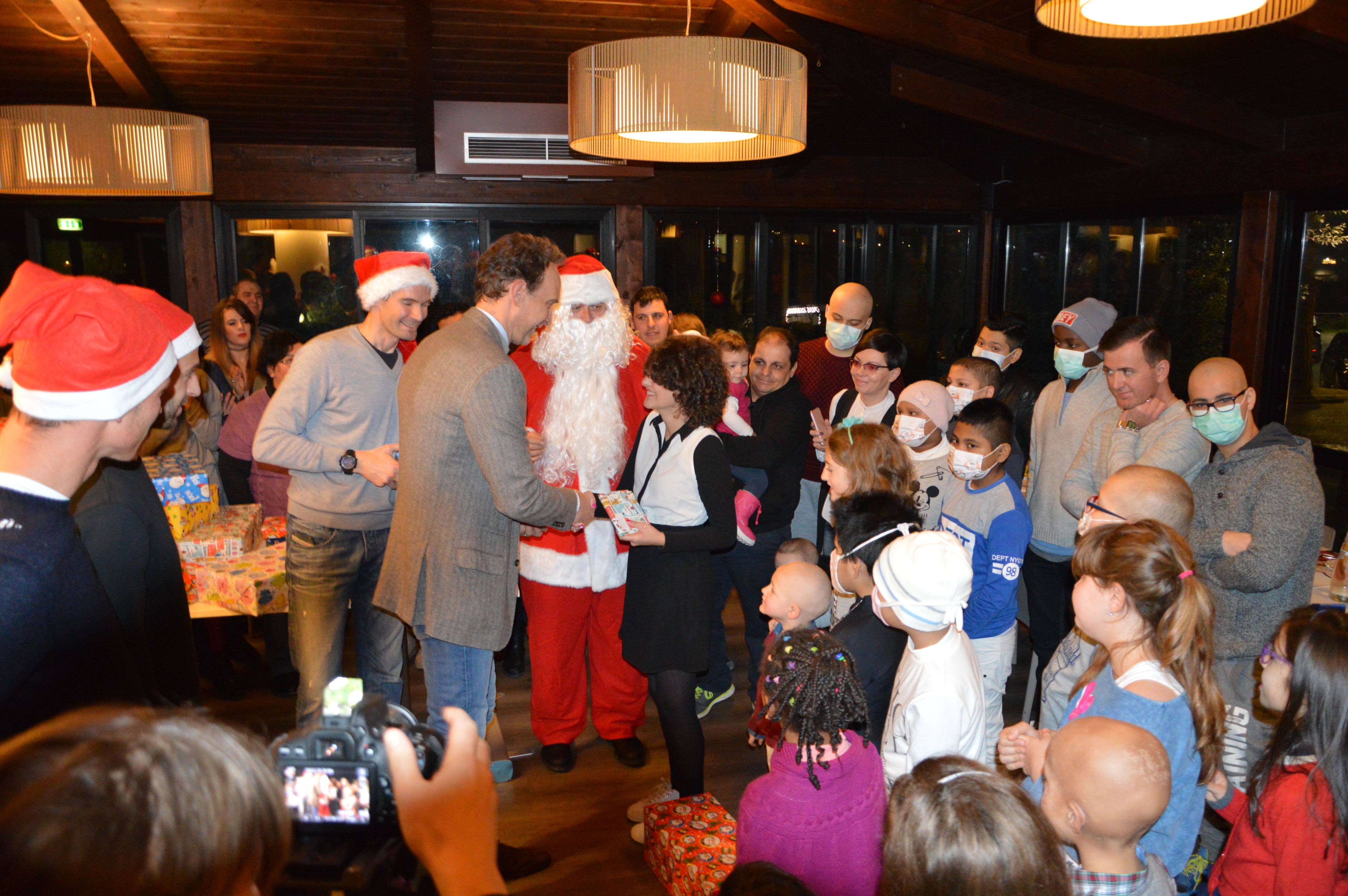 Regala un Sorriso per Natale-Associazione Giacomo Sintini