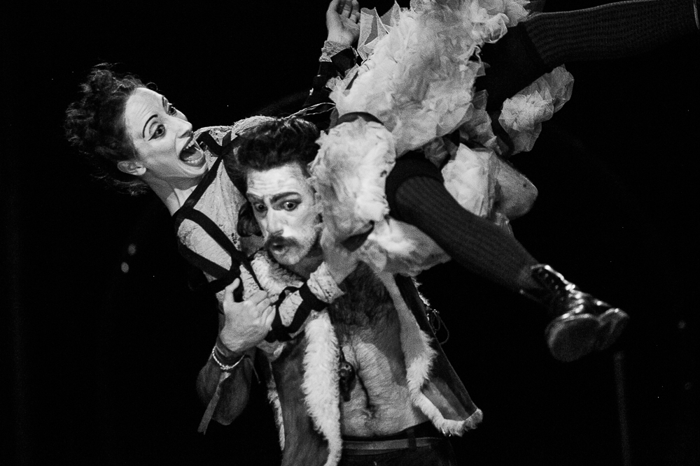 SALT: A UN PASSO DAL SOGNO di Bamsemble Company SALT: A UN PASSO DAL SOGNO -Bamsemble Company