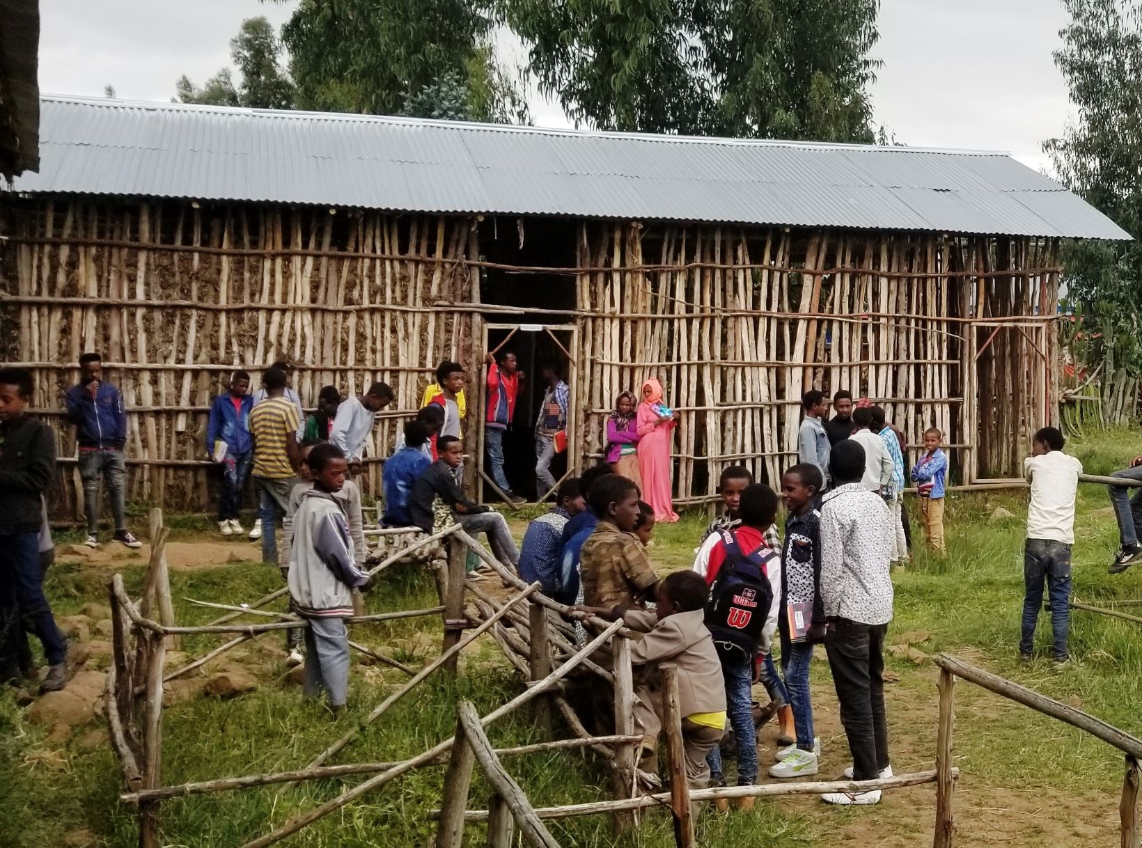Vado a scuola anche io!-SFC Italia Onlus