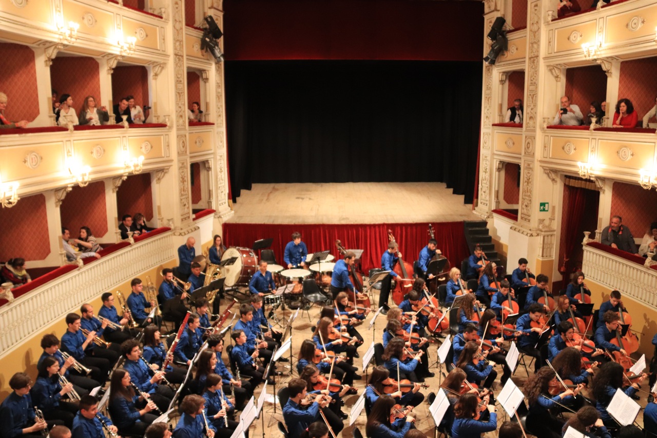 Sostieni il doppio impegno del Festival di Festival di Pasqua Montepulciano Sostieni il doppio impegno del Festival-Festival di Pasqua Montepulciano