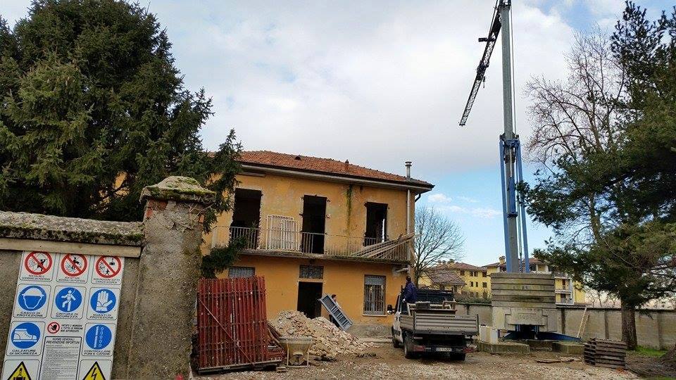 Inizio ristrutturazione Inizio ristrutturazione