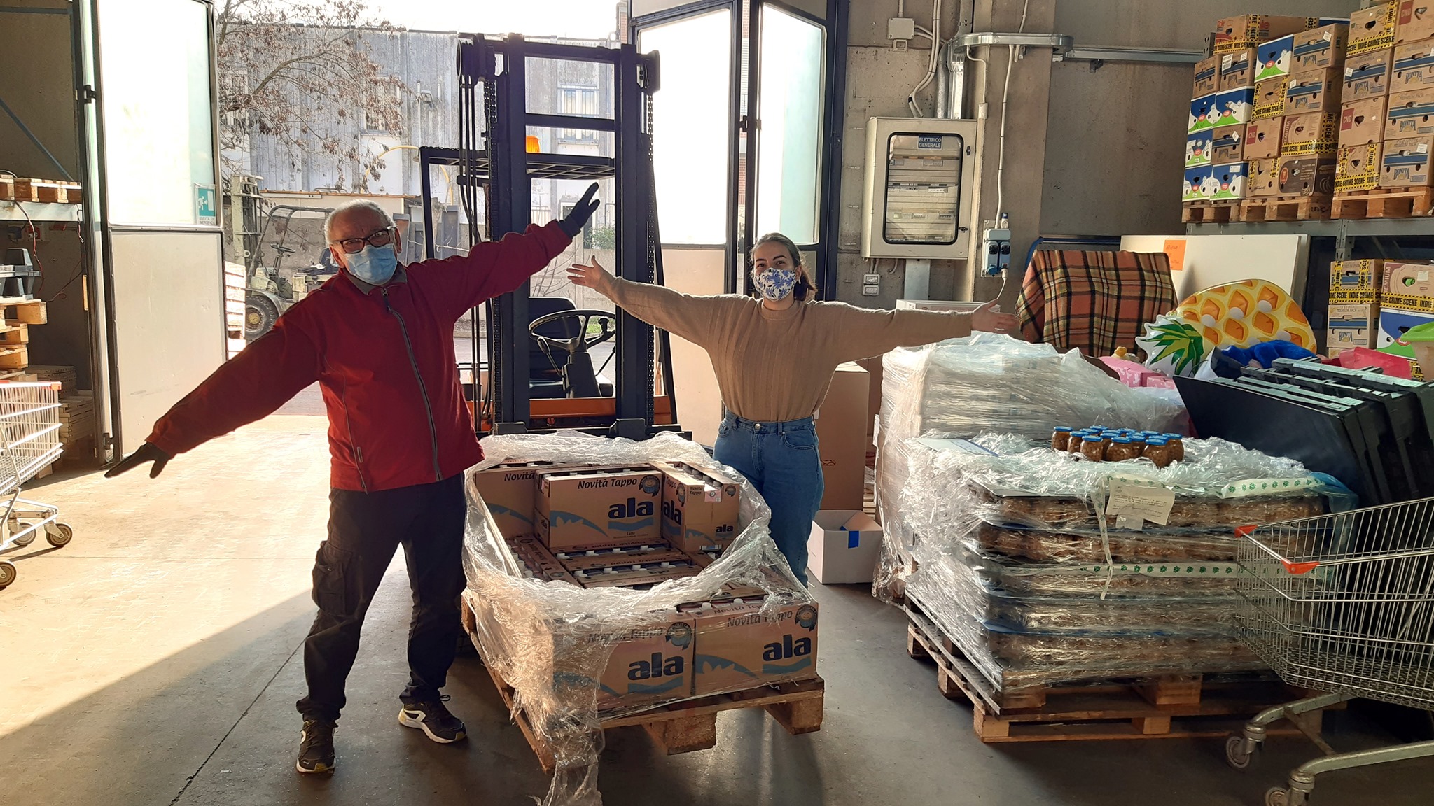 Un Natale a braccia aperte-Mensa Amica e Coord. Volontariato Cervia