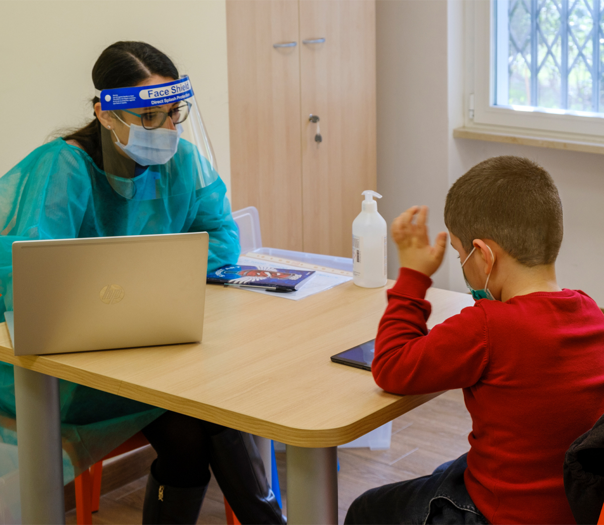 Corri per Andrea. Segui il filo blu. di Fondazione Sacra Famiglia Onlus Corri per Andrea. Segui il filo blu.-Fondazione Sacra Famiglia Onlus