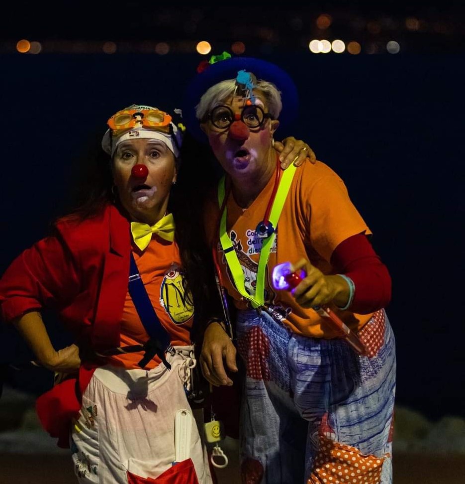 Rianimi-AMO-ci Insieme di Clown Dottori "Arpa a Dieci Corde" Rianimi-AMO-ci Insieme-Clown Dottori "Arpa a Dieci Corde"