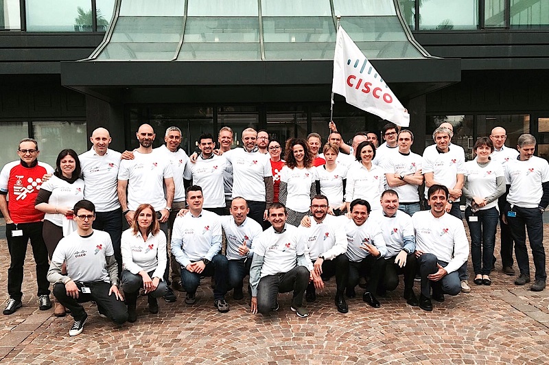 Run For Good Milano Marathon 2017 di Sport Senza Frontiere Onlus Run For Good Milano Marathon 2017-Sport Senza Frontiere Onlus