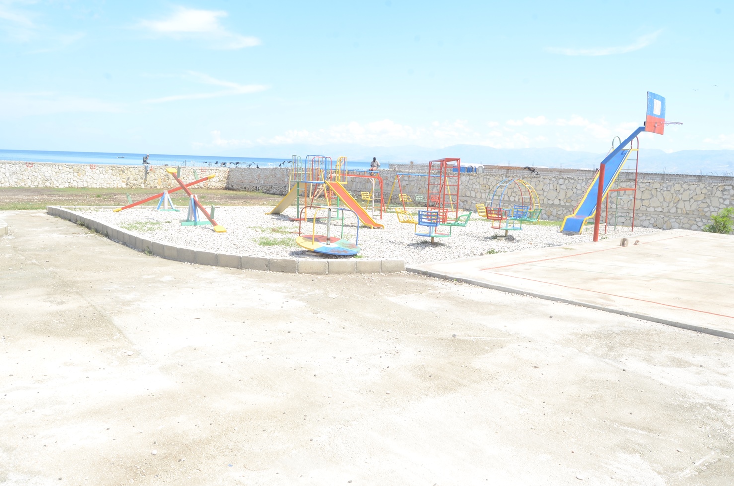 Haiti ha bisogno di noi-L'Albero della Vita