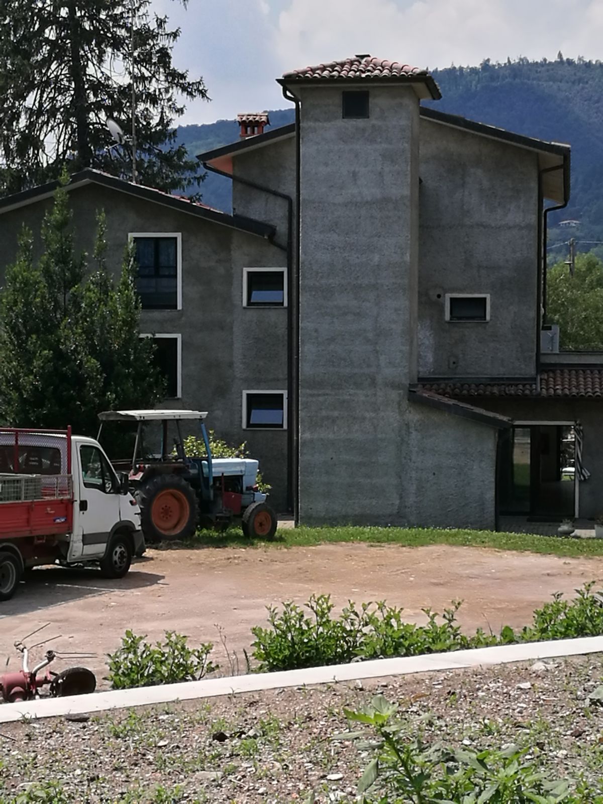 Uniti con don Bassano per Tetto Fraterno di Tetto Fraterno Uniti con don Bassano per Tetto Fraterno-Tetto Fraterno