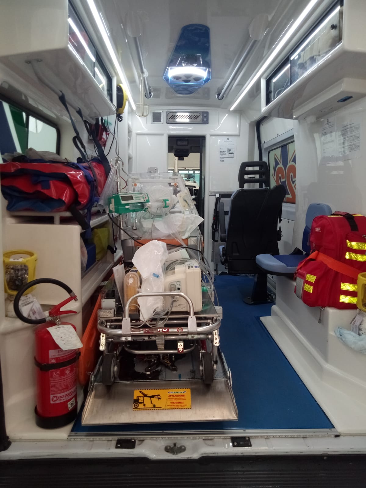 Ambulanza di Terapia Intensiva di CROCE VERDE BERGAMO Ambulanza di Terapia Intensiva-CROCE VERDE BERGAMO