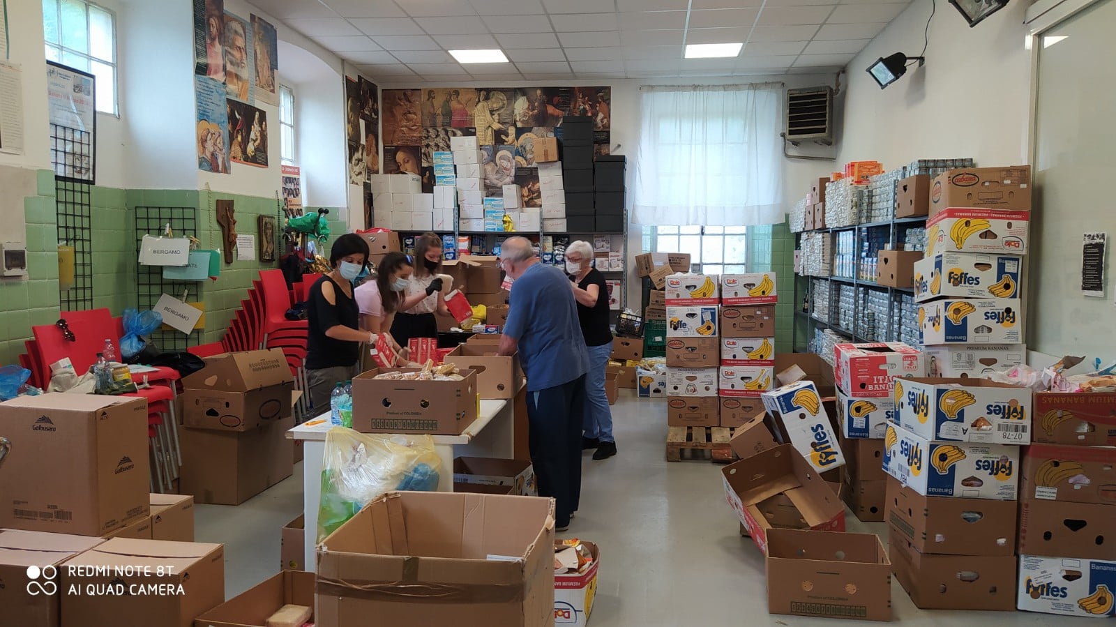 Solidarietà a pacchi! di BANCO DI SOLIDARIETA' DI BERGAMO ODV Solidarietà a pacchi!-BANCO DI SOLIDARIETA' DI BERGAMO ODV