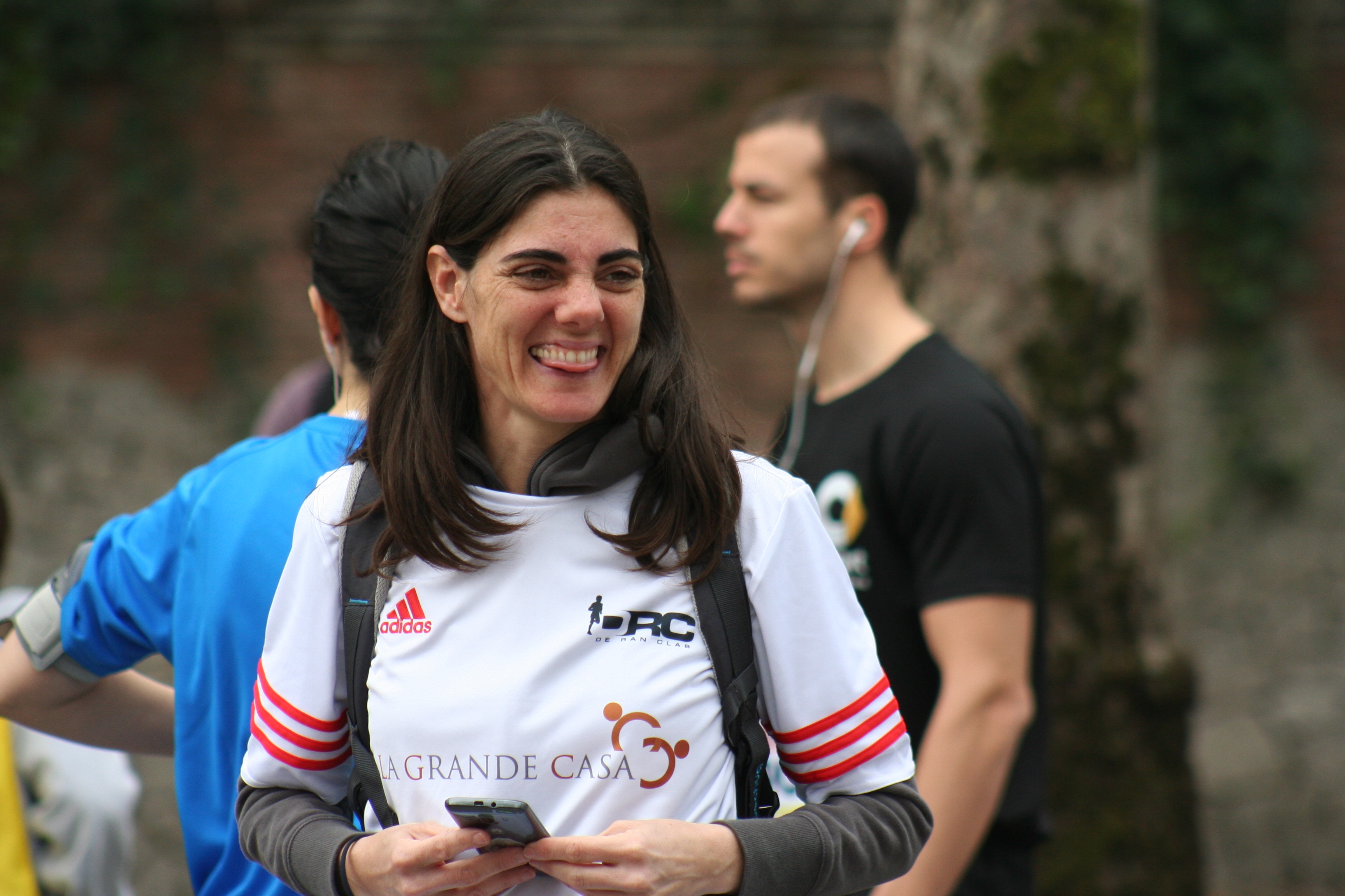 IO NON CORRO DA SOLA! di La Grande Casa IO NON CORRO DA SOLA!-La Grande Casa