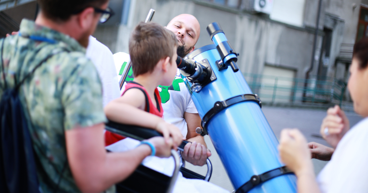 Segui la Luna-Infini.to - Planetario di Torino