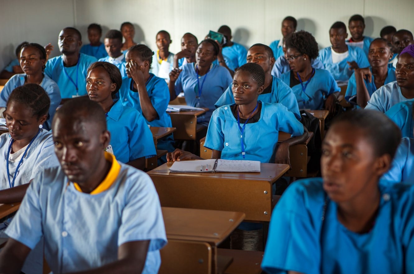 Prima le mamme e i bambini-Medici con l'Africa Cuamm