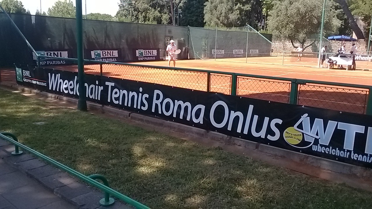 Corri con Fiori di Wimbledon di ASD Stile Tennis Corri con Fiori di Wimbledon-ASD Stile Tennis