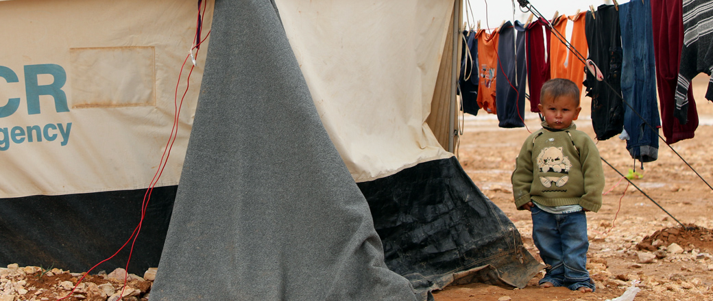 Natale, un sorriso per resistere di GLOBAL HUMANITARIA Natale, un sorriso per resistere-GLOBAL HUMANITARIA