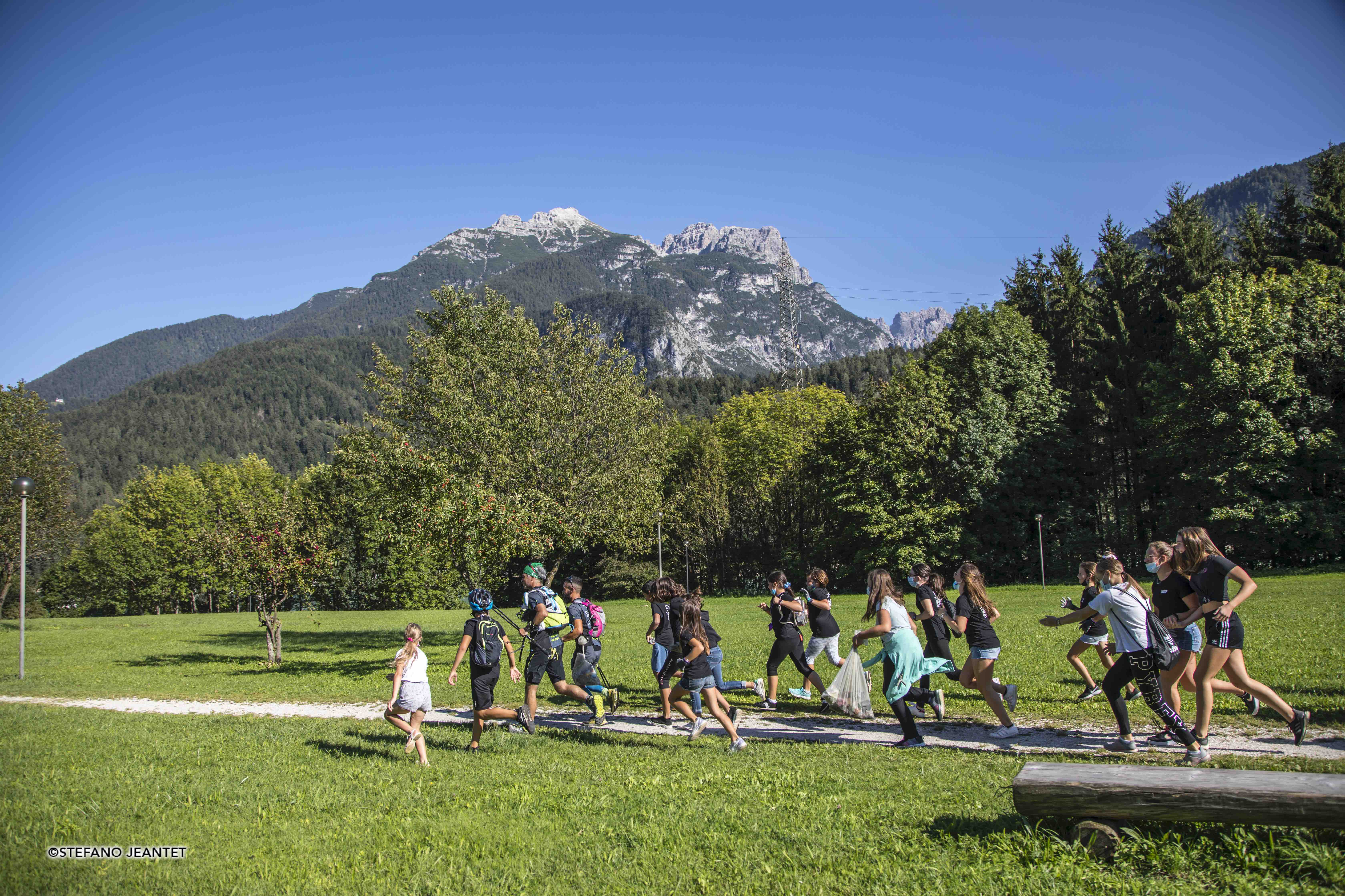 Keep Clean And Run for Peace il docufilm-AICA