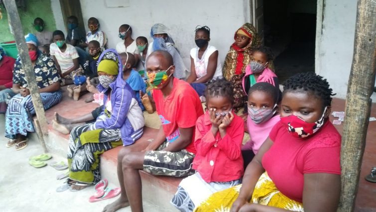 Colors per i rifugiati del Mozambico di Progetto Colors Colors per i rifugiati del Mozambico-Progetto Colors