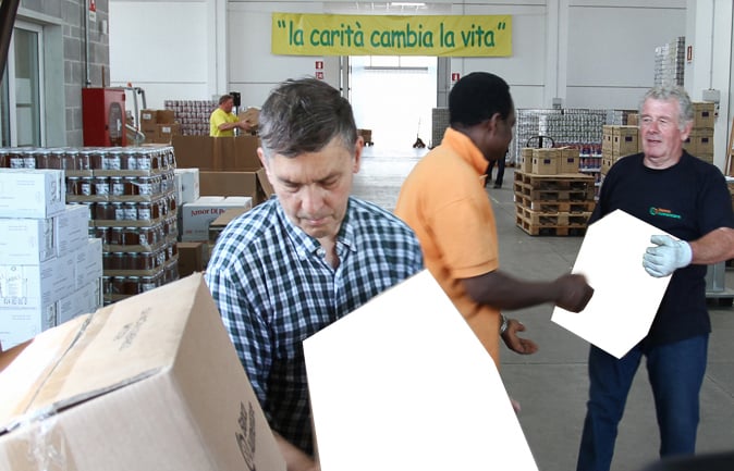 Chi dona uno scatolone dona un tesoro di Fondazione Banco Alimentare ONLUS Chi dona uno scatolone dona un tesoro-Fondazione Banco Alimentare ONLUS