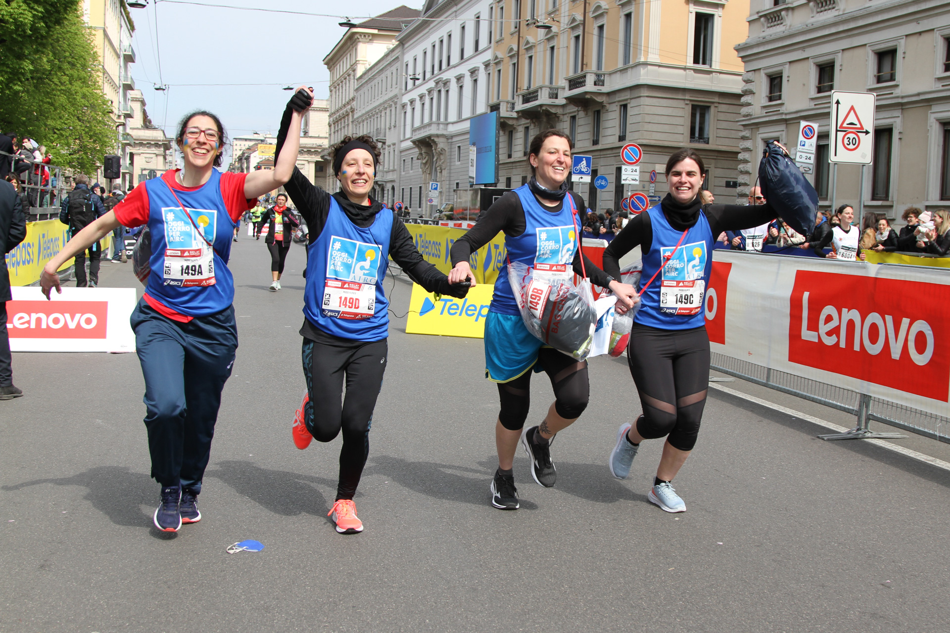 #oggicorroperAIRC Milano Marathon 2023-Fondazione AIRC 