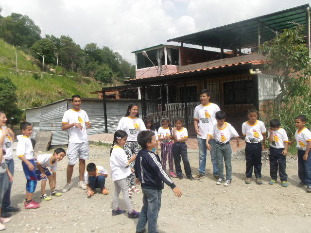 Centri estivi a Los Curos, Venezuela-Catedra de la Paz