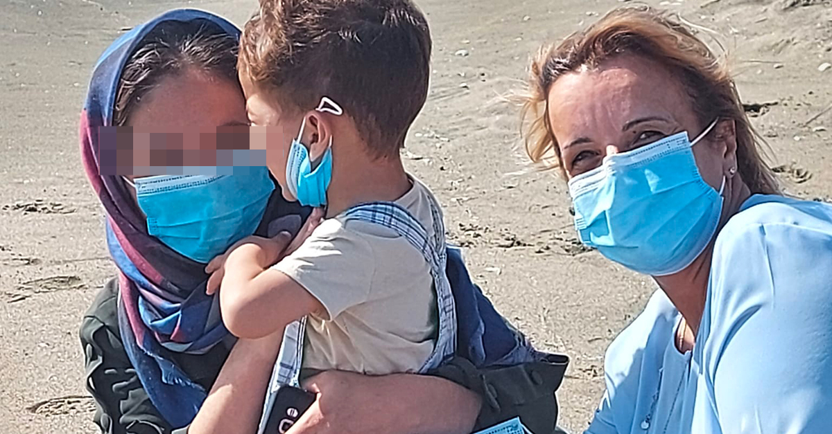 EMERGENZA BIMBI AFGHANISTAN di Fondazione Ronald McDonald Italia EMERGENZA BIMBI AFGHANISTAN-Fondazione Ronald McDonald Italia