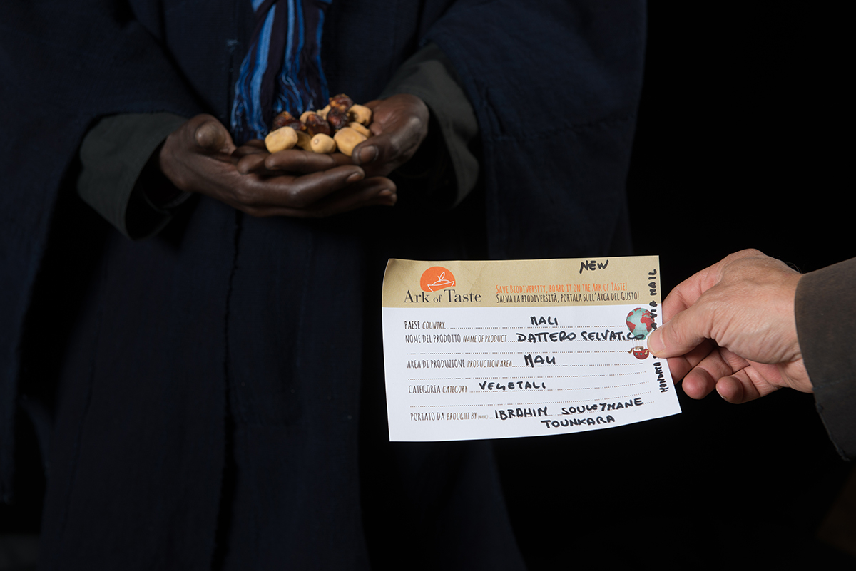 Salviamo insieme la biodiversità! di Slow Food Salviamo insieme la biodiversità!-Slow Food