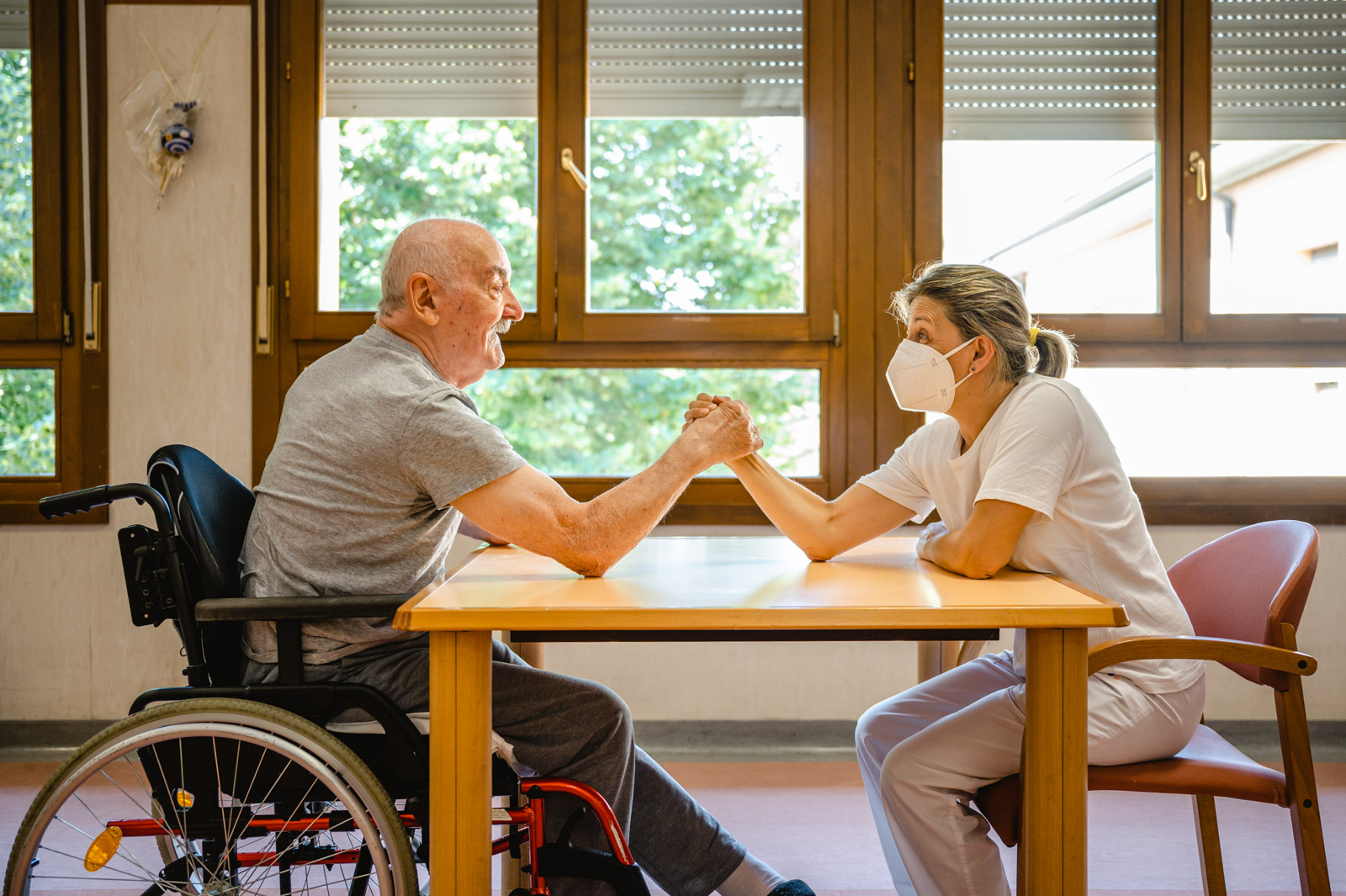 Diamo forza alla fragilità di Fondazione Sacra Famiglia Onlus Diamo forza alla fragilità-Fondazione Sacra Famiglia Onlus
