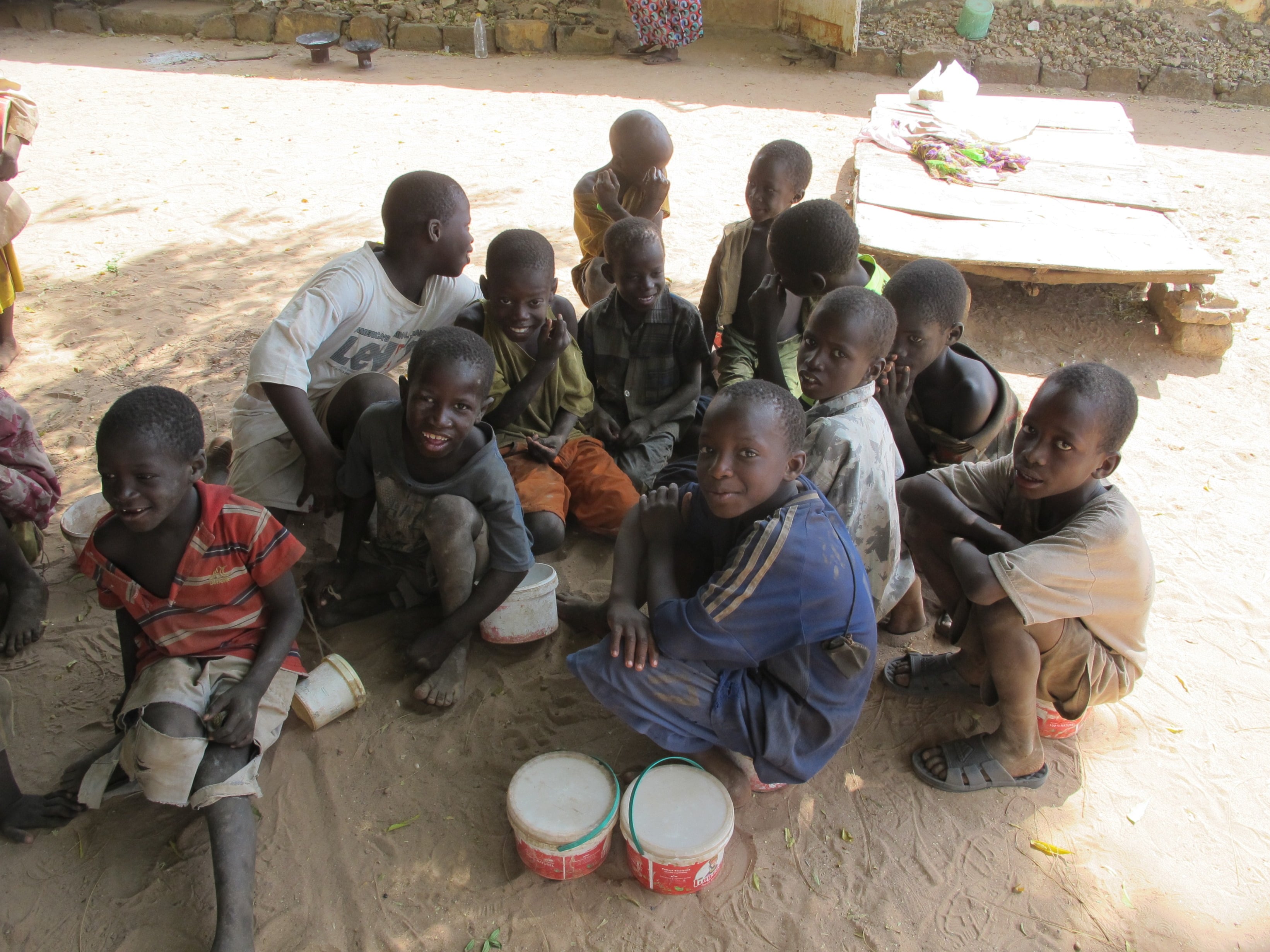 Un pasto per 100 bambini Talibé -COMI