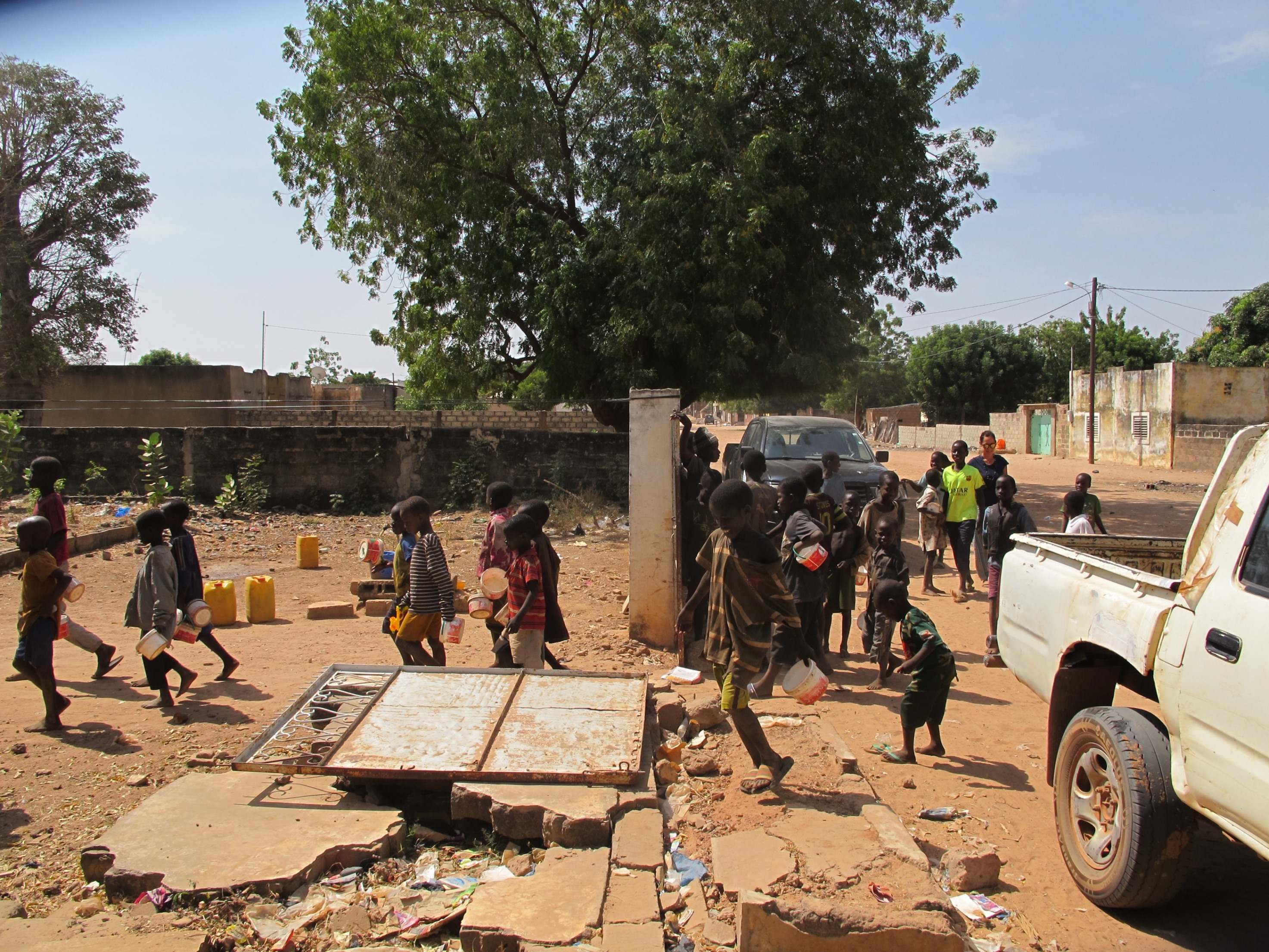 Un pasto per 100 bambini Talibé -COMI