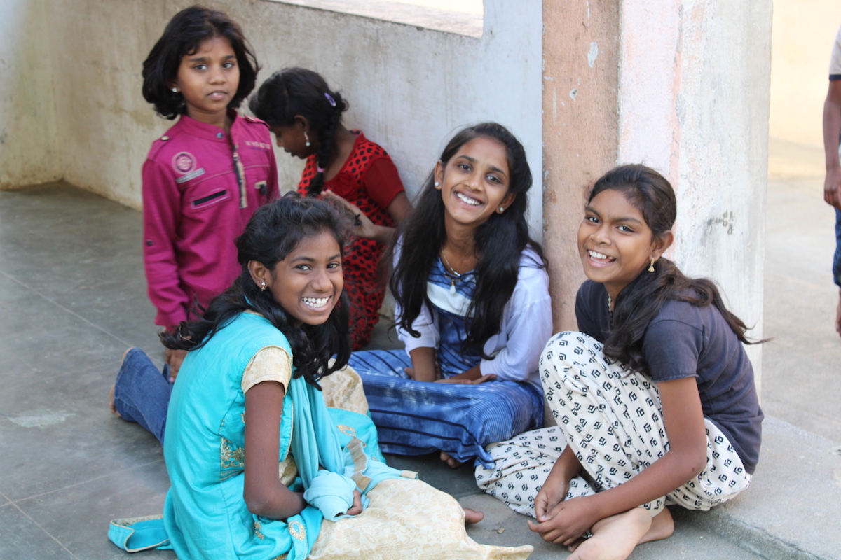 Un parco giochi per i bimbi in India-Vanaprastha