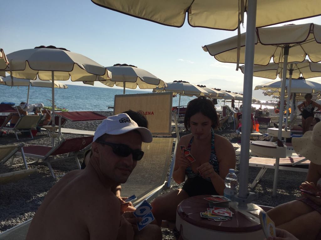 Voglio uscire anch'io! di Le Ali Spiegate Voglio uscire anch'io!-Le Ali Spiegate