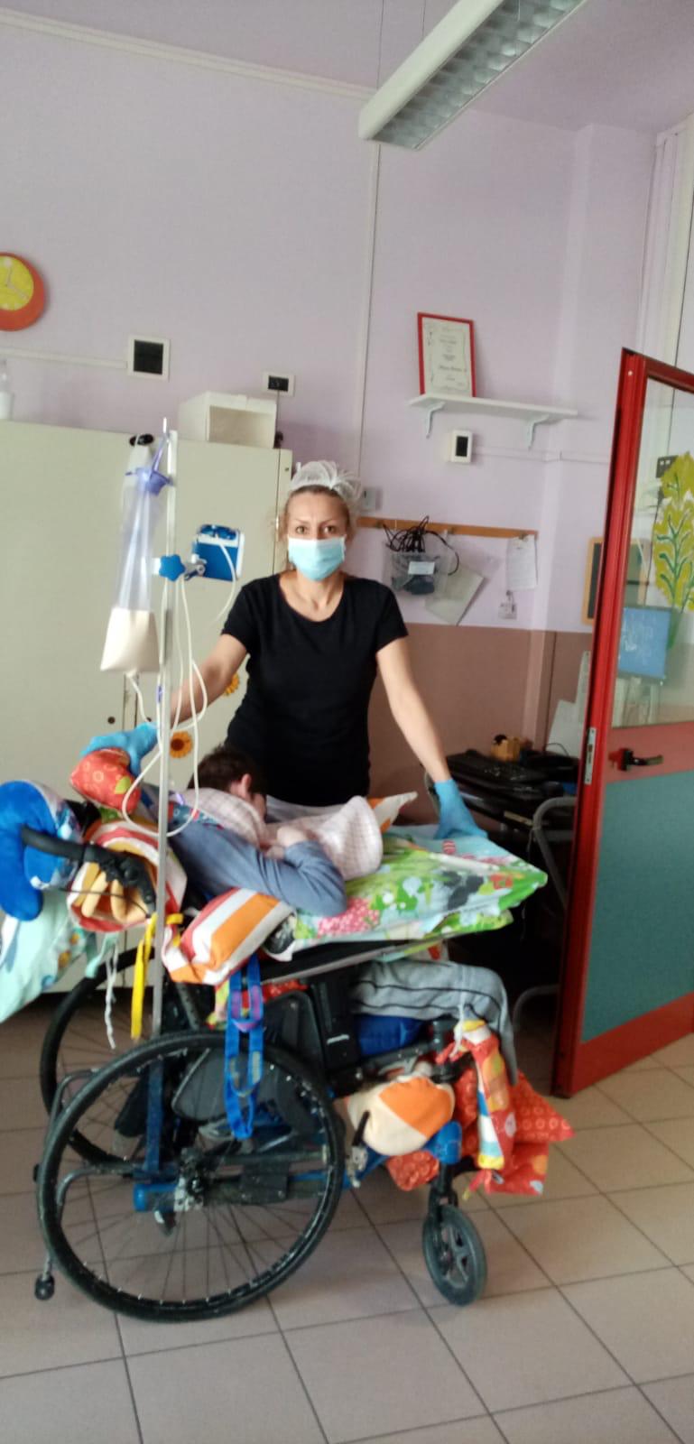 #miproteggoetiproteggo contro il Covid19 di Associazione Famigliari Charitas Onlus #miproteggoetiproteggo contro il Covid19-Associazione Famigliari Charitas Onlus