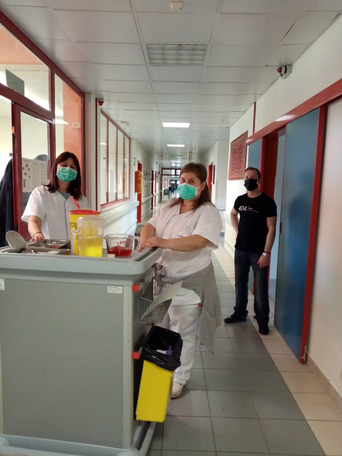 #miproteggoetiproteggo contro il Covid19 di Associazione Famigliari Charitas Onlus #miproteggoetiproteggo contro il Covid19-Associazione Famigliari Charitas Onlus