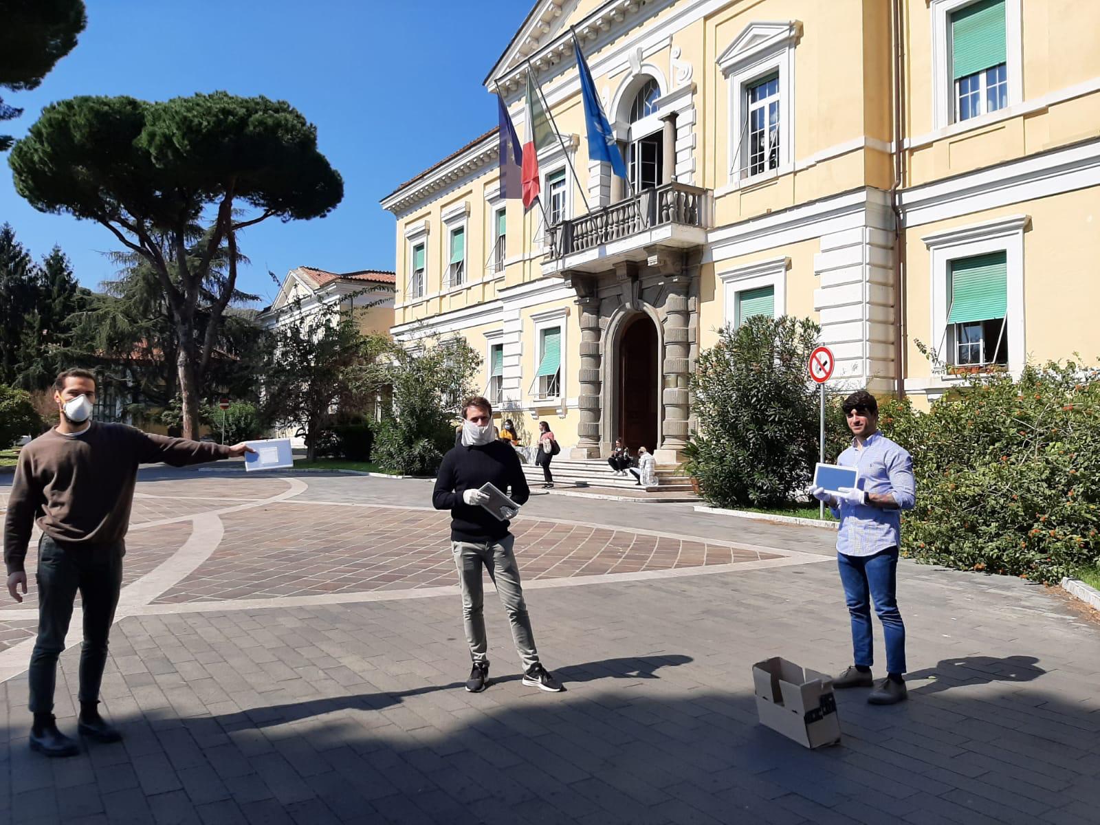 #iorestoacasaedono  Missione Tablet-Sogno nel cassetto Onlus