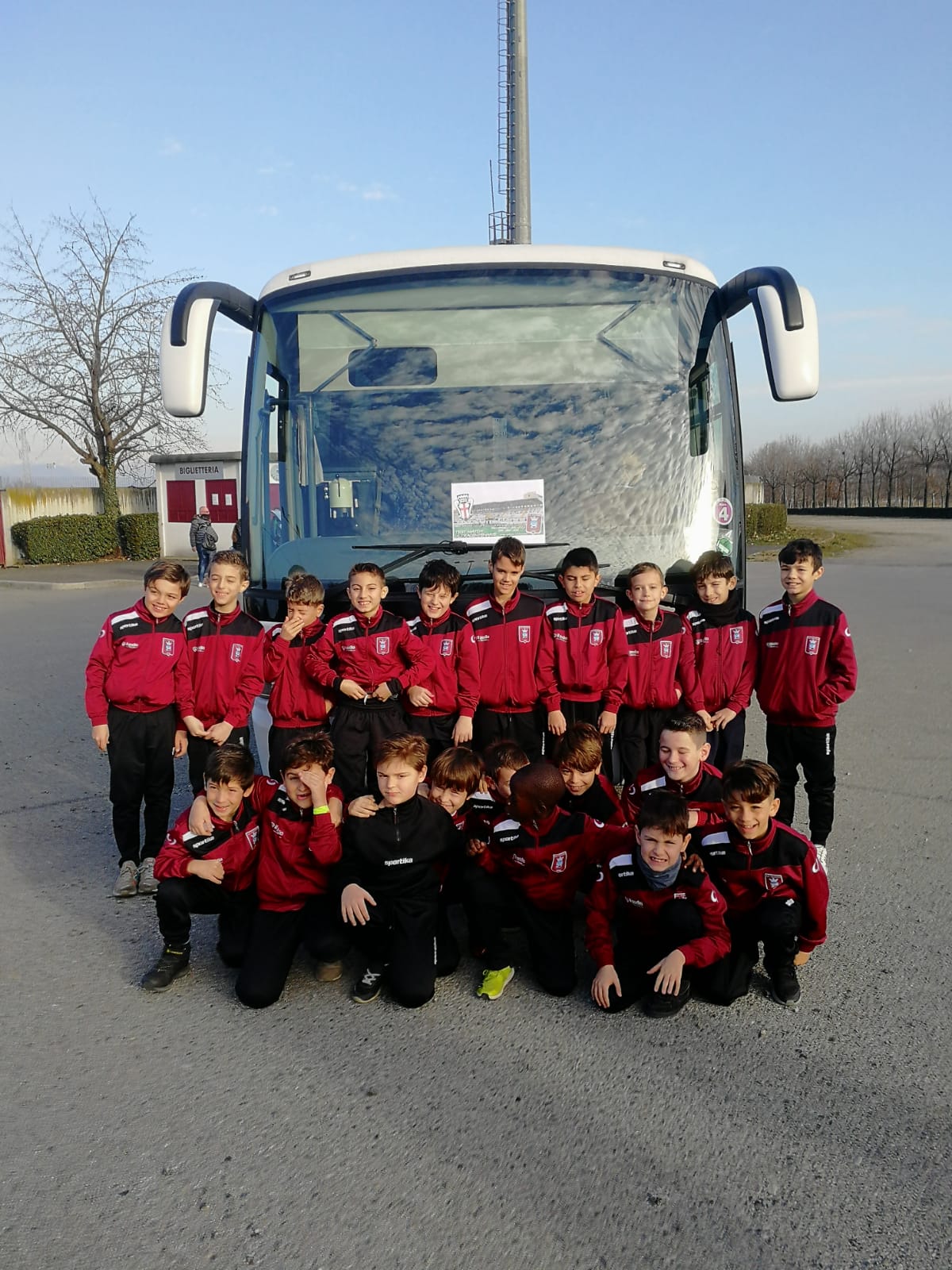 Un pulmino per i 120 anni del Saluzzo! di A.C.S.D. Saluzzo 1901 Un pulmino per i 120 anni del Saluzzo!-A.C.S.D. Saluzzo 1901