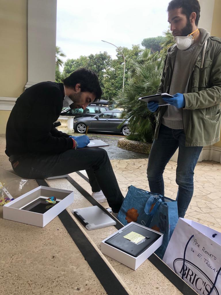 #iorestoacasaedono  Missione Tablet-Sogno nel cassetto Onlus