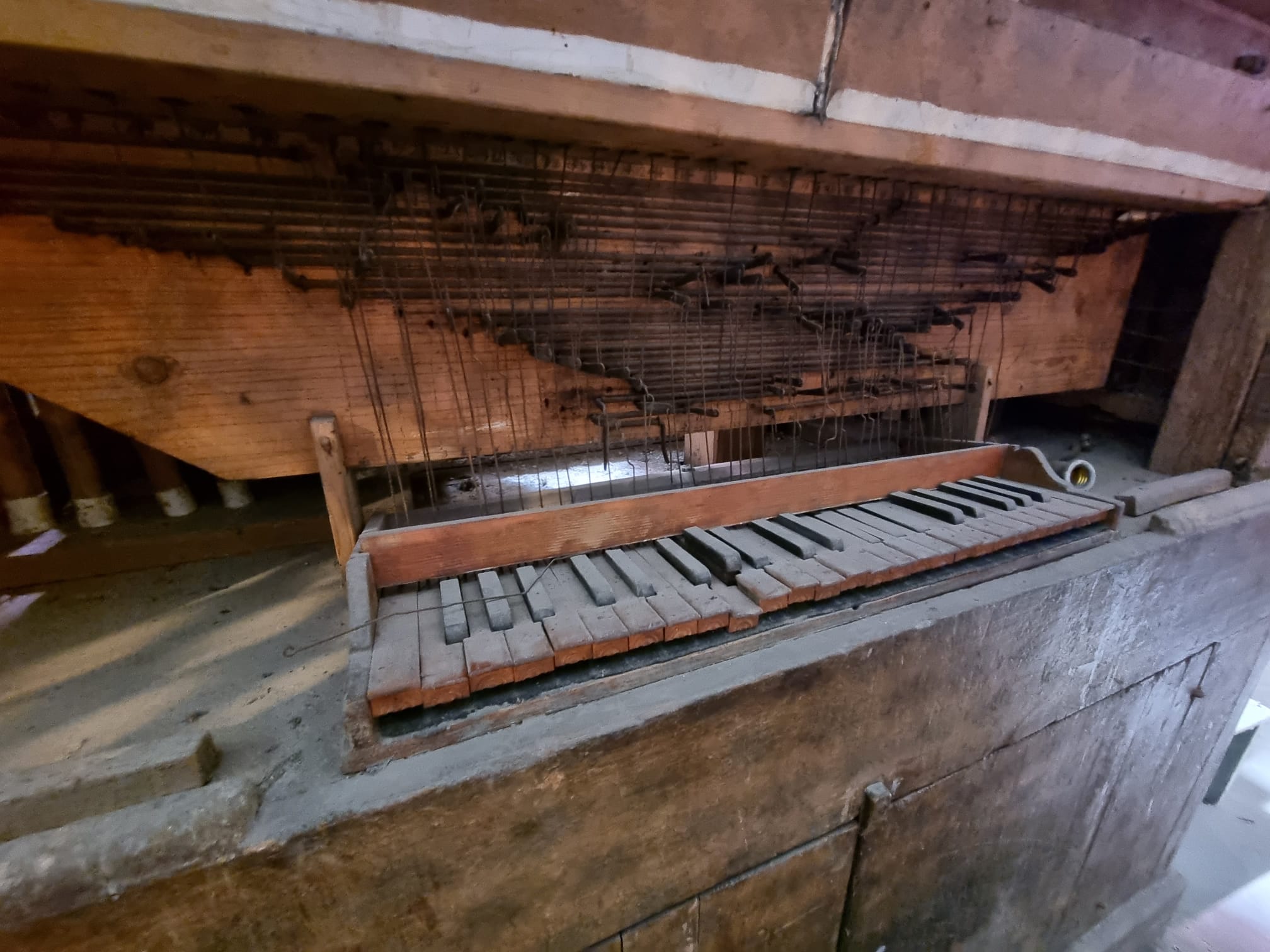 100x100: Restauro dell'Organo di Martano-AREMU