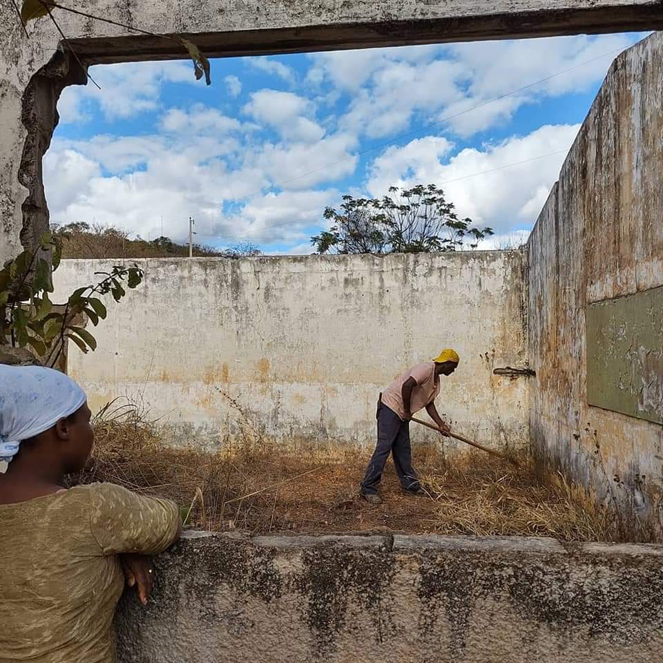 RICOSTRUIAMO LA SCUOLA DI MACUCO (BRA) di Aics Lecce RICOSTRUIAMO LA SCUOLA DI MACUCO (BRA)-Aics Lecce
