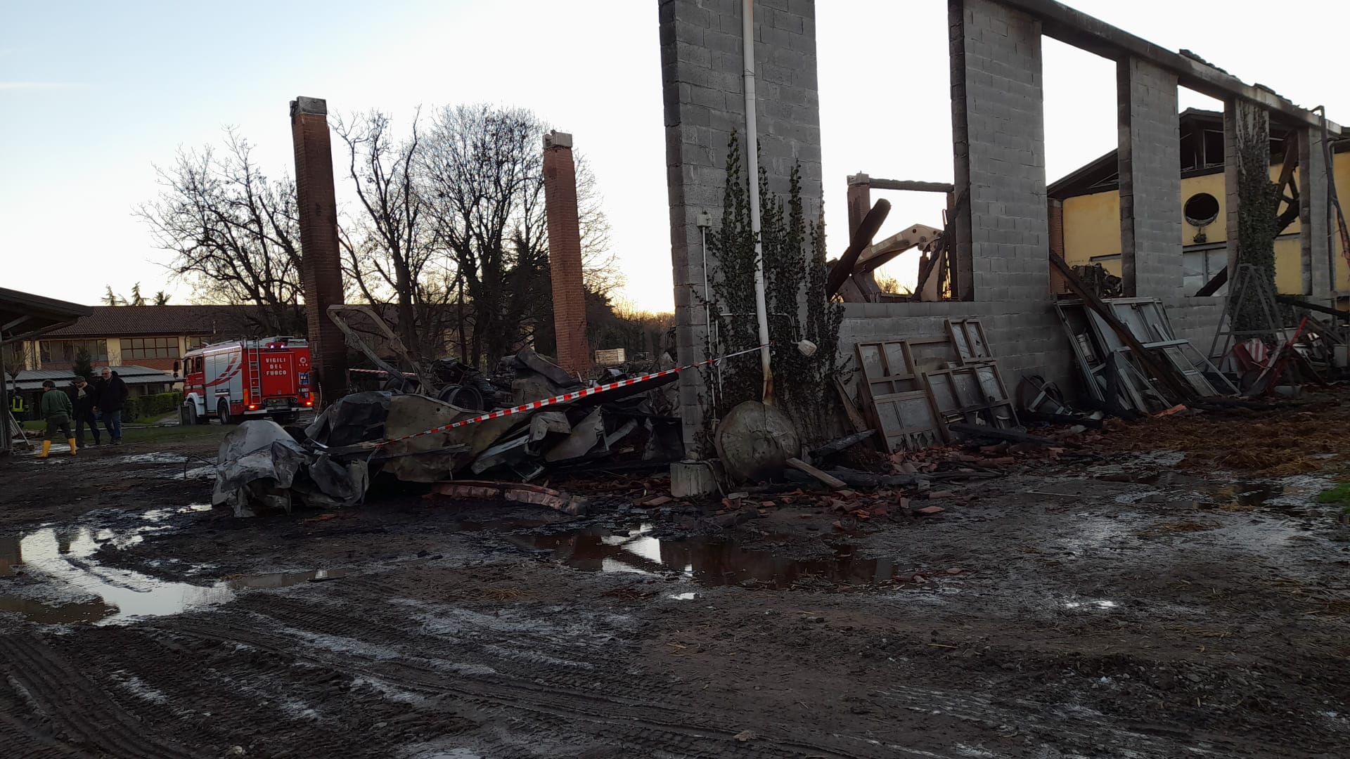 RicostruiAMO CASCINA BIBLIOTECA-Cascina Biblioteca