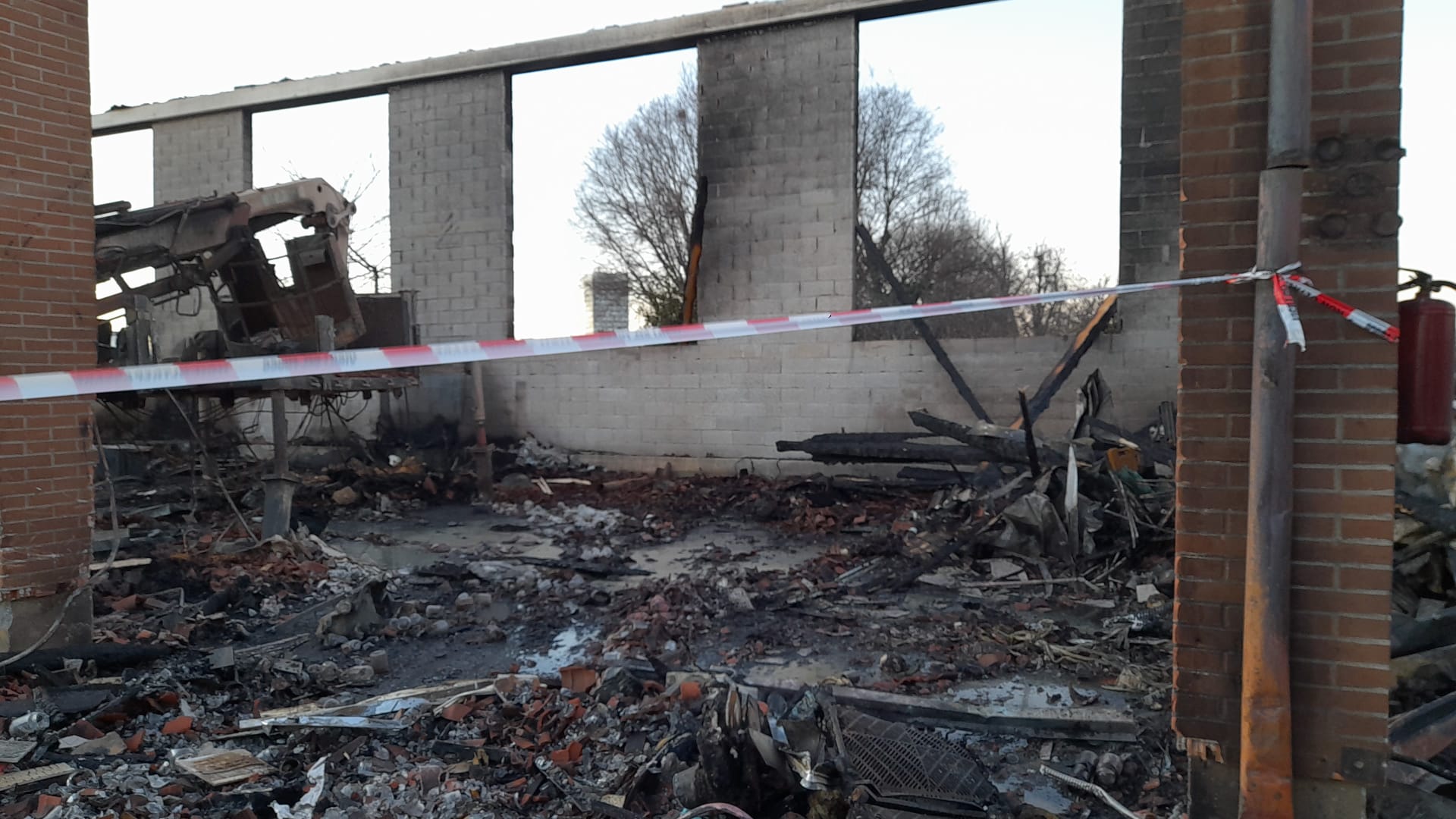 RicostruiAMO CASCINA BIBLIOTECA-Cascina Biblioteca