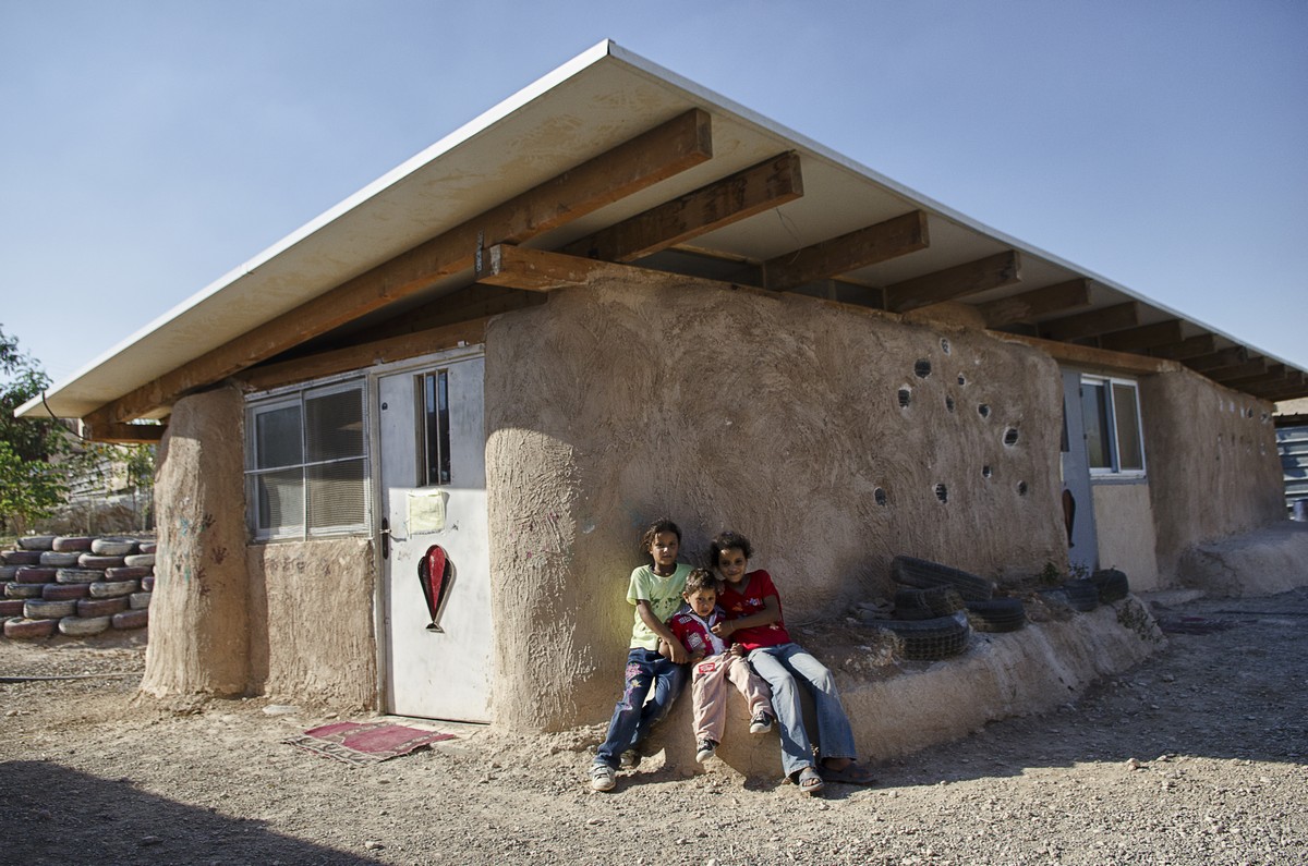 Fondo Emergenza per Khan al Ahmar-Vento di Terra ONG