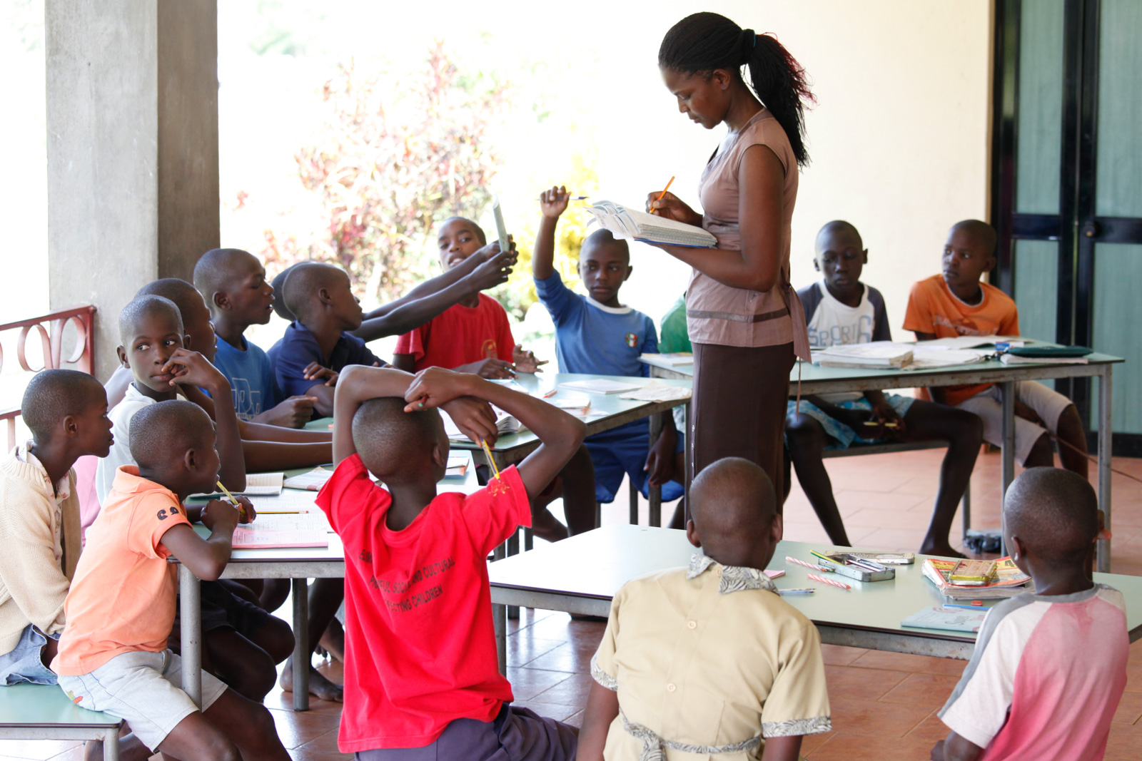 ADOTTA UN PROFESSORE 2018 di Bambini del Mondo ONLUS ADOTTA UN PROFESSORE 2018-Bambini del Mondo ONLUS