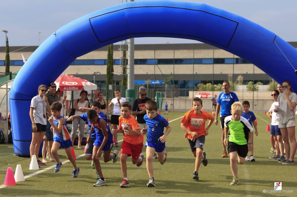 Run For Good Milano Marathon 2016 di Sport Senza Frontiere Run For Good Milano Marathon 2016-Sport Senza Frontiere
