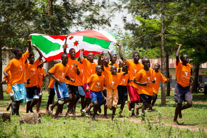 LO SPORT PER IL CAMBIAMENTO di Rinasco per Ubuntu LO SPORT PER IL CAMBIAMENTO-Rinasco per Ubuntu