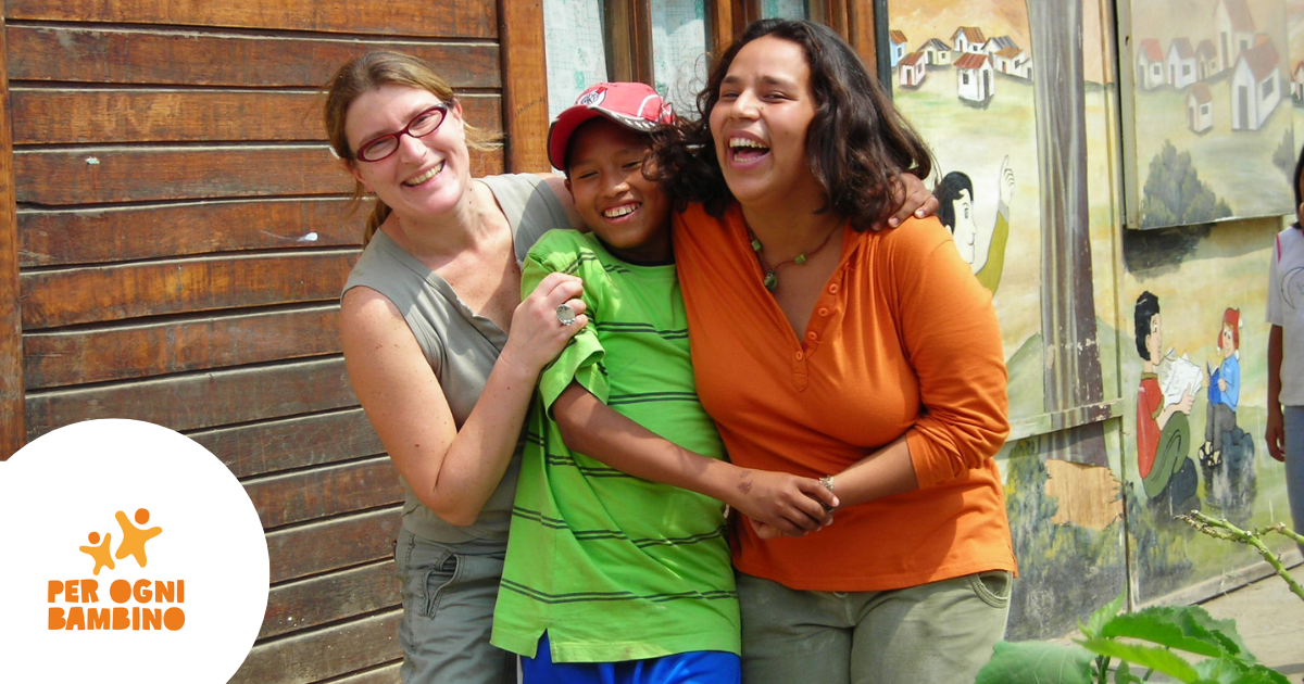 Per ogni bambino di Amici di Huaycan Per ogni bambino -Amici di Huaycan