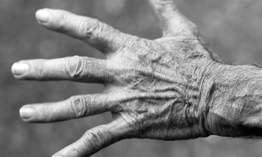 Ri-vesti ha bisogno di te di RI-VESTI Ri-vesti ha bisogno di te-RI-VESTI