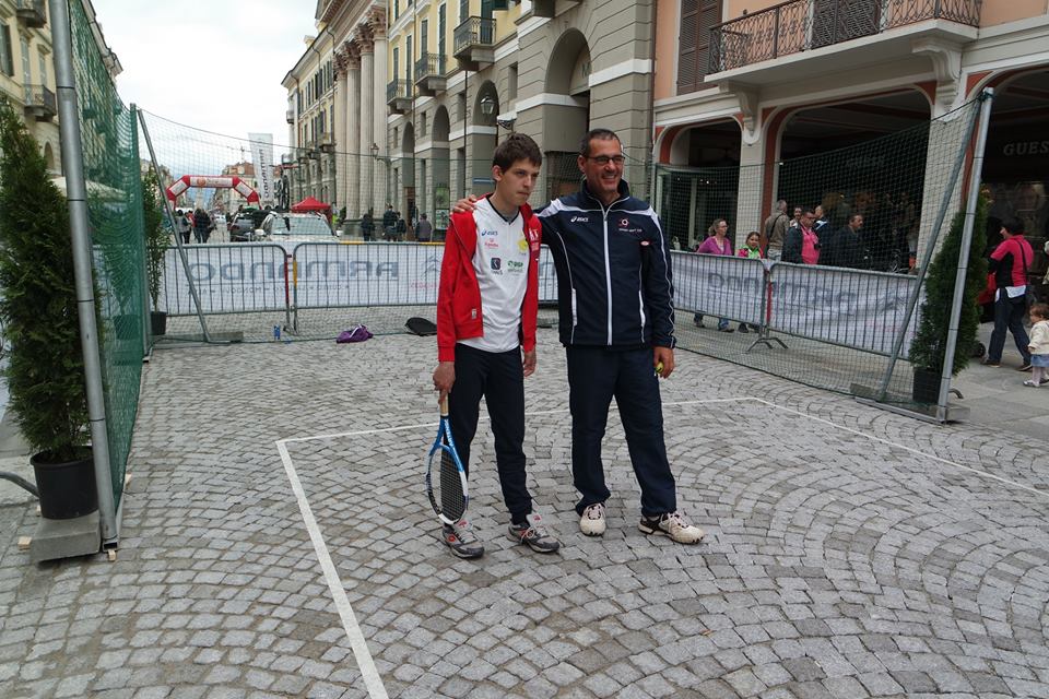 Che corsa la vita con Fiori di Wimbledon di ASD Stile Tennis Che corsa la vita con Fiori di Wimbledon-ASD Stile Tennis
