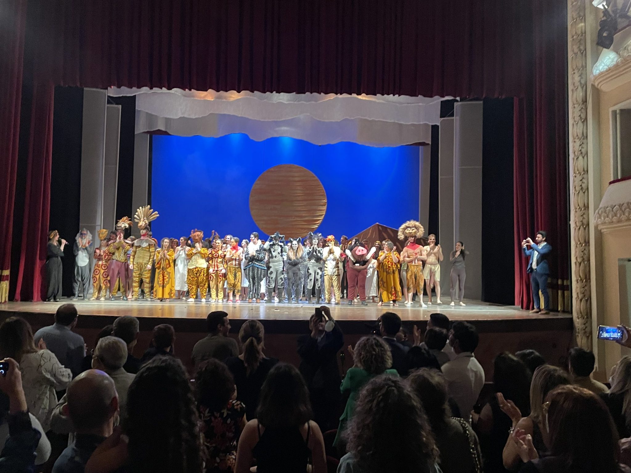 "Il re Leone" da Reggio Calabria a Carpi di Scuola La Carovana "Il re Leone" da Reggio Calabria a Carpi-Scuola La Carovana
