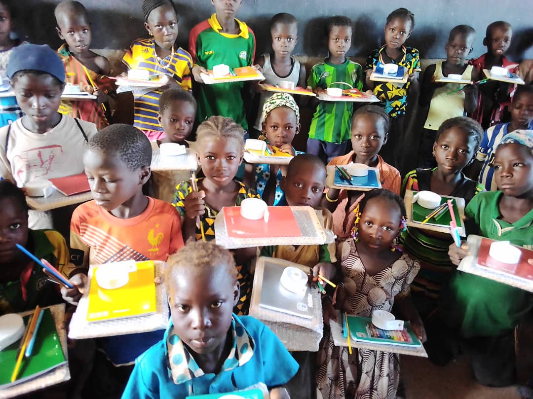 #AmbulatorioDiAntonioInZimbabwe di ManzoProdActionAid #AmbulatorioDiAntonioInZimbabwe-ManzoProdActionAid